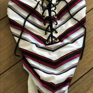 NWOT : Abercrombie full piece bathing suite.
